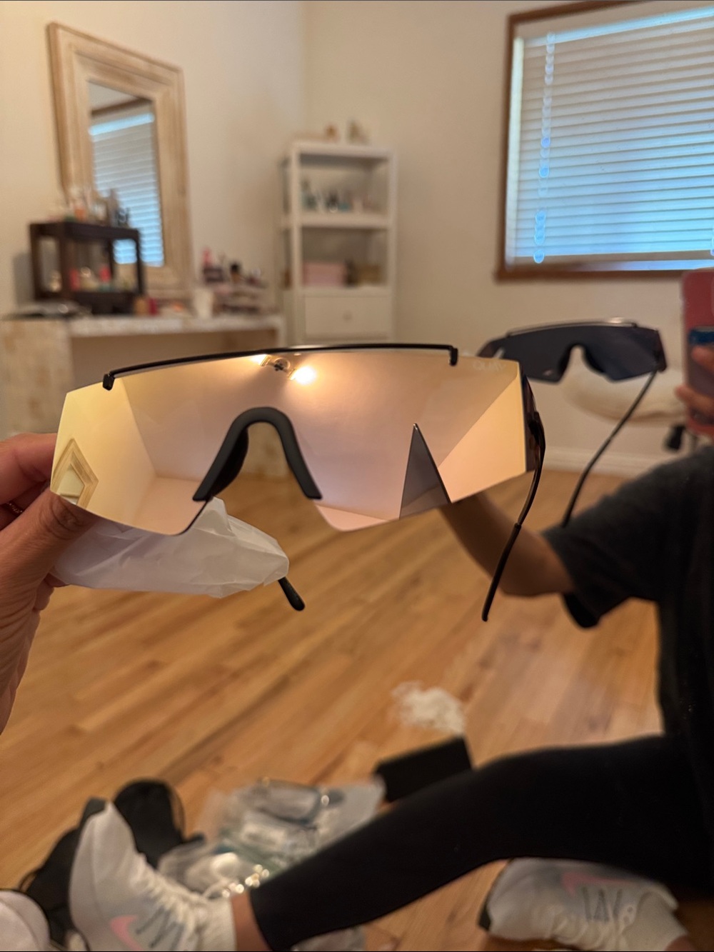 Quay Sleek Mirrored VR/AR Visor - Rose Gold
